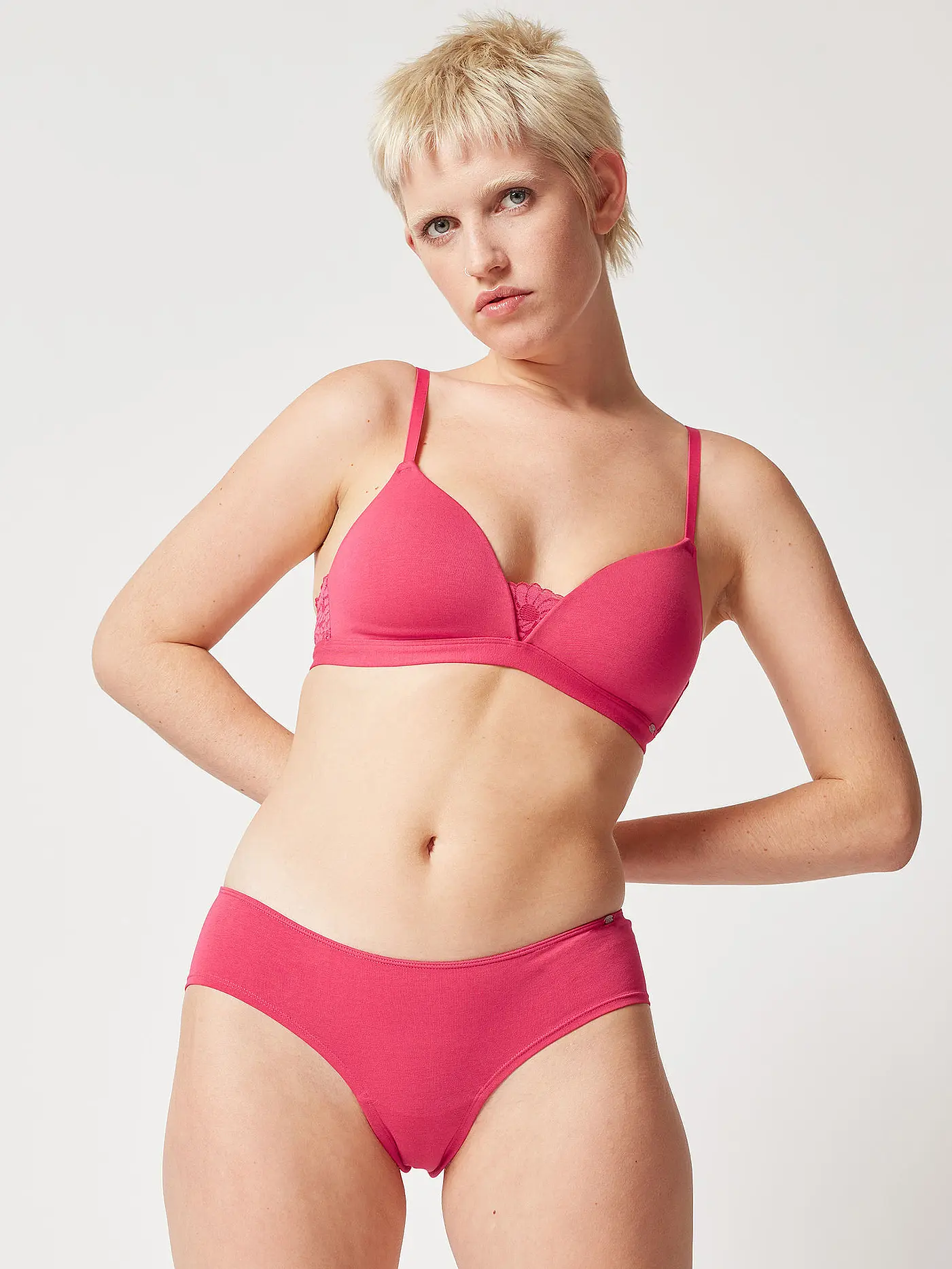 SKINY | Triangle BH white | pink